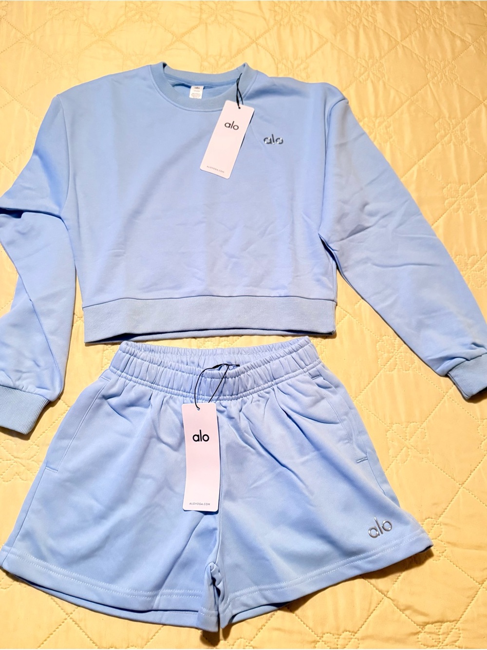 Alo Set light blue 🩵